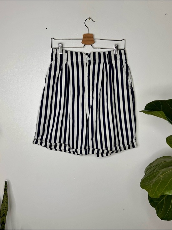Hunt Club Pants - Vintage Hunt Club Navy and White Striped High Waist Shorts